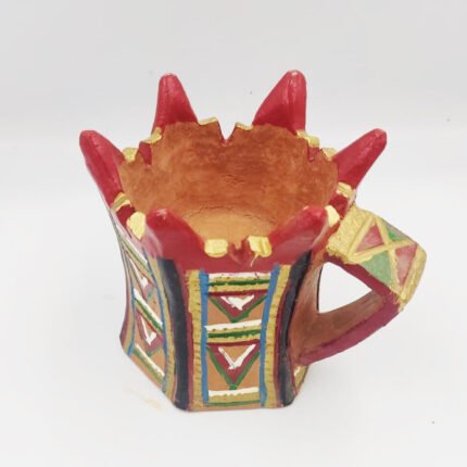 مبخرة فخارية عمانية (شكل سداسي)